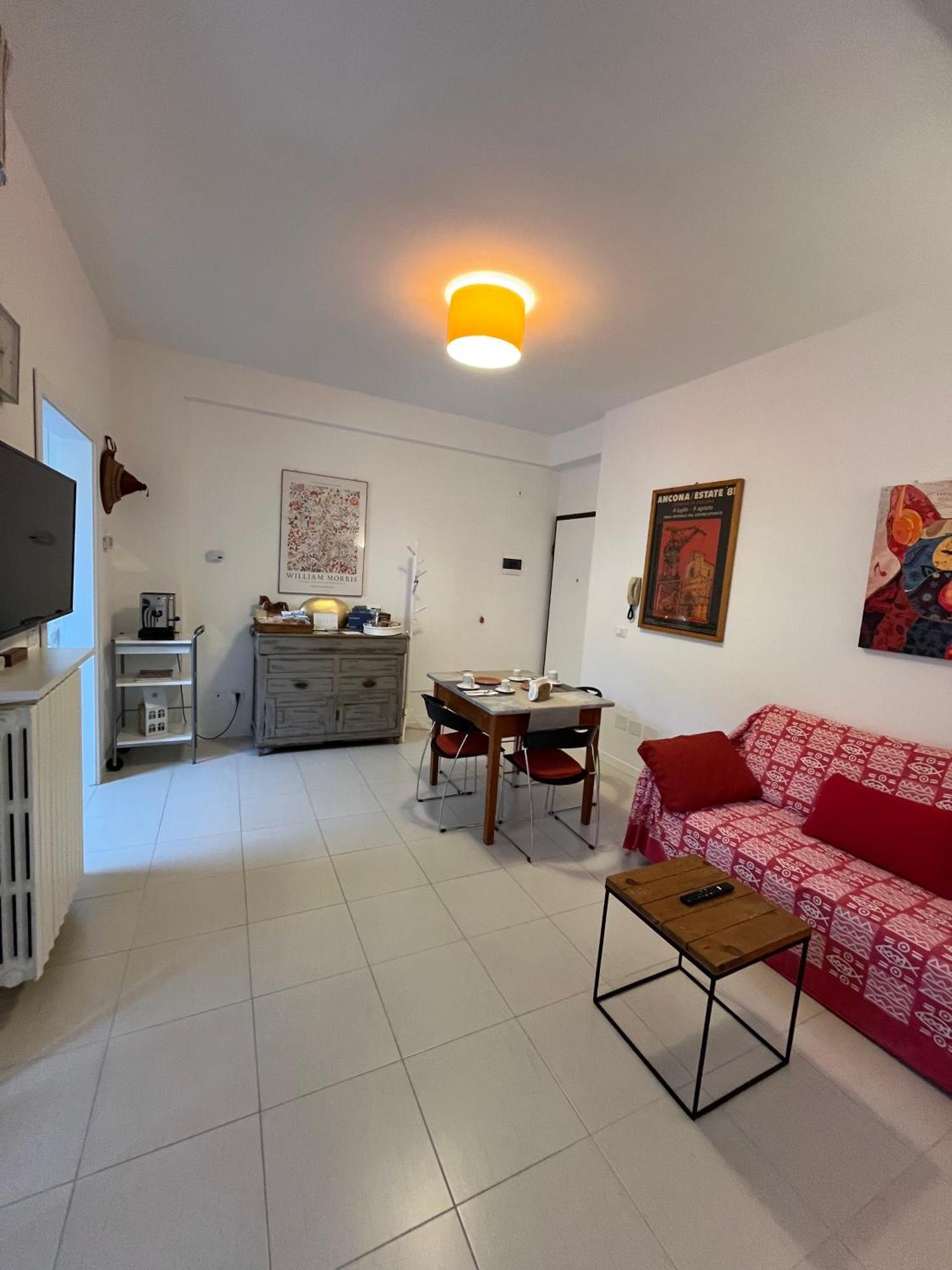 Minevaganti Apartment อังโกนา ภายนอก รูปภาพ