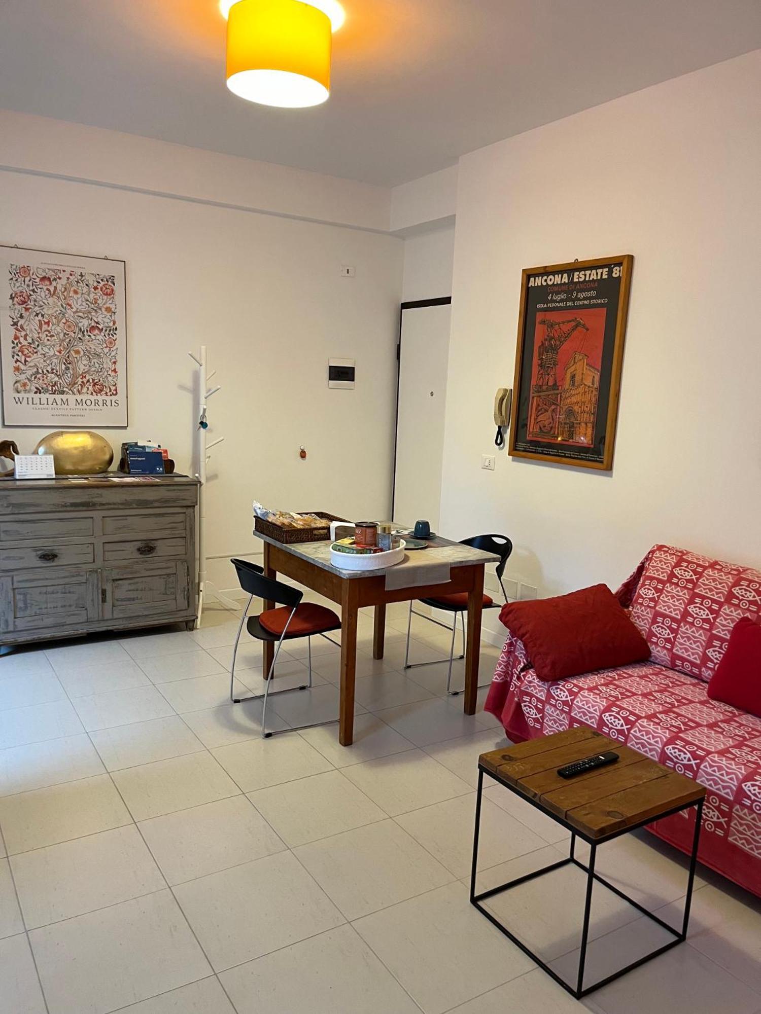 Minevaganti Apartment อังโกนา ภายนอก รูปภาพ
