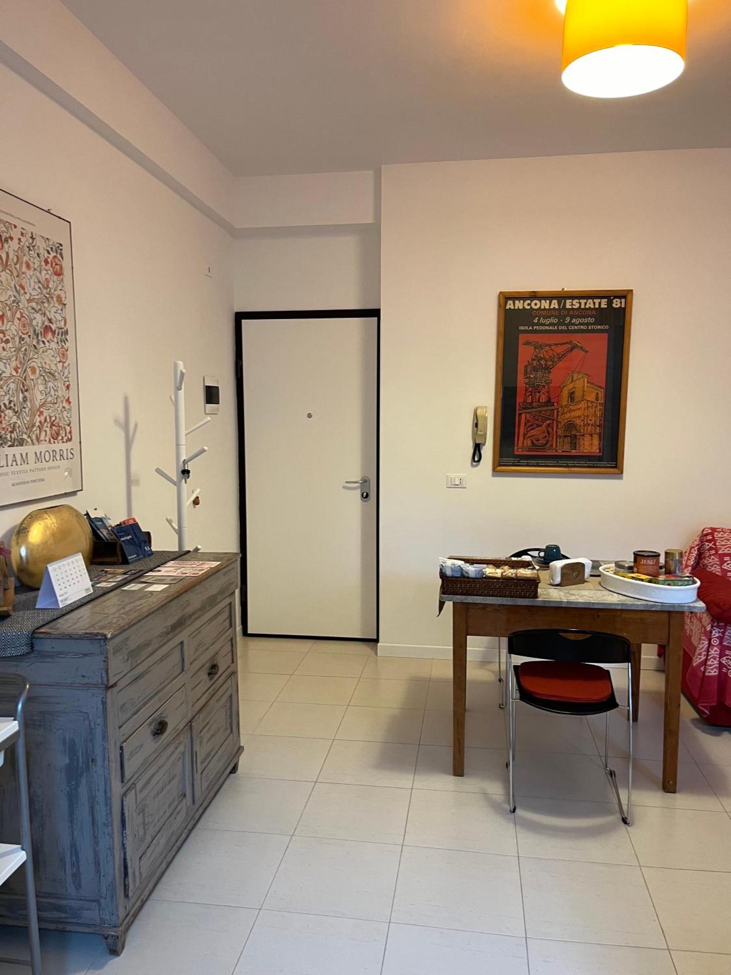 Minevaganti Apartment อังโกนา ภายนอก รูปภาพ